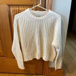 American Eagle women’s sweater